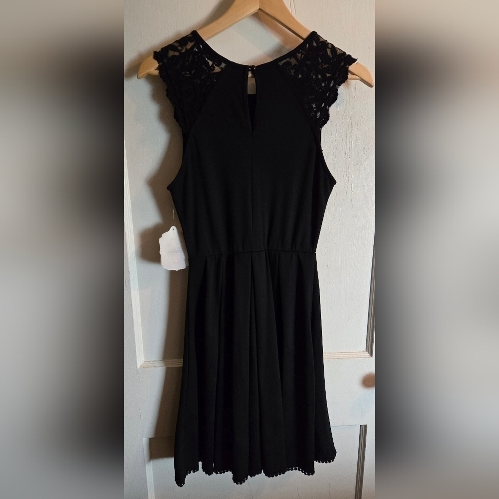 NWT, Altar'd State Pleated Fit & Flare Dress Women's Medium, Sleeveless, Black - Picture 7 of 12